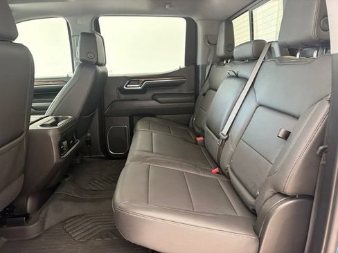 Used 2024 Chevrolet Silverado 1500 LT Trail Boss w/ LT Trail Boss Premium Package AWD/4WD image 14