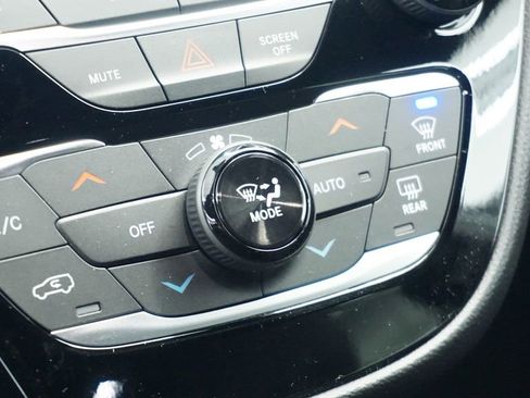 New 2026 Chrysler Voyager LX image 33