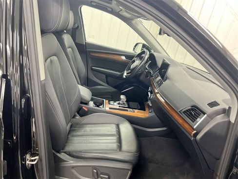 Used 2023 Audi Q5 2.0T Premium image 22