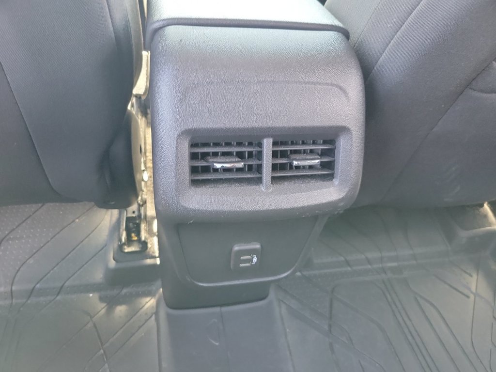 Certified 2023 Chevrolet Equinox LT FWD image 20