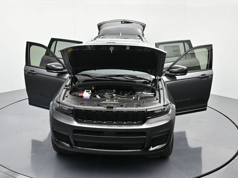 New 2025 Jeep Grand Cherokee L Limited image 56