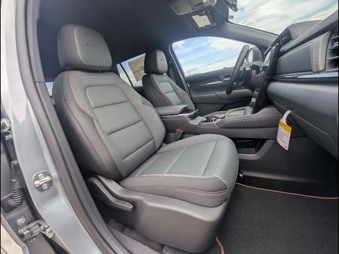 New 2026 GMC Terrain AT4 AWD/4WD image 13