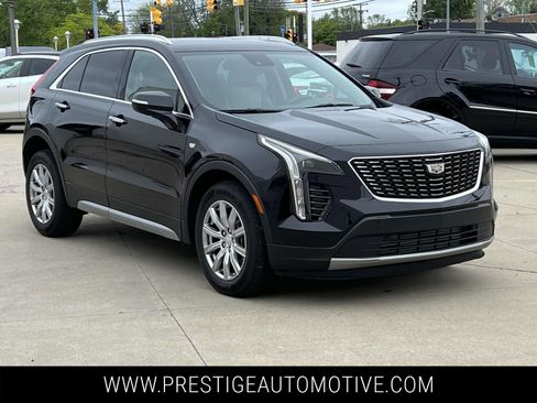 Used 2023 Cadillac XT4 Premium Luxury w/ Cold Weather Package image 8