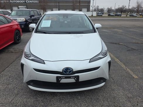Used 2021 Toyota Prius L Eco image 6