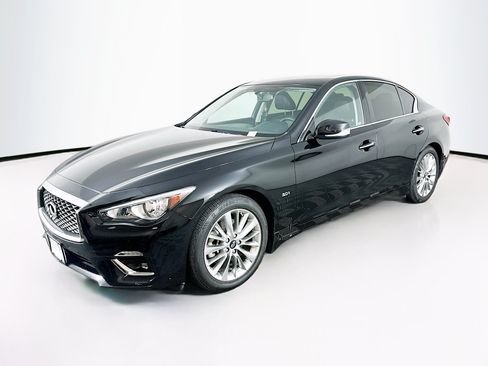 Used 2019 INFINITI Q50 Luxe w/ Cargo Package (L96) RWD image 3