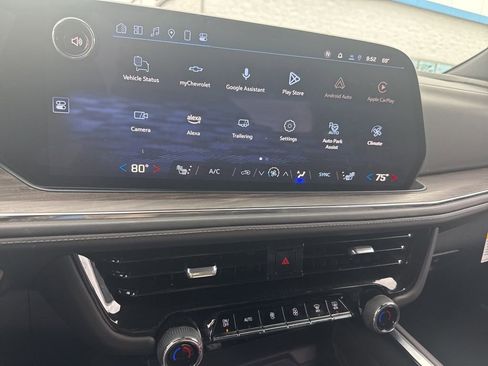 Used 2025 Chevrolet Tahoe Z71 w/ Comfort Package image 15