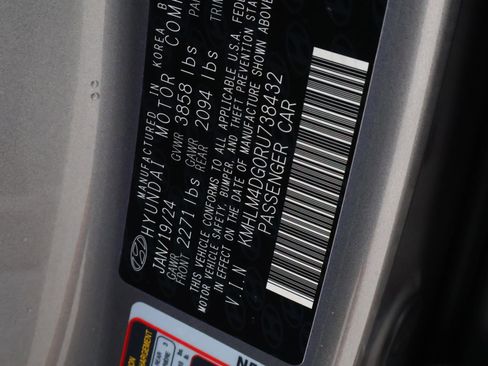 Certified 2024 Hyundai Elantra SEL image 21