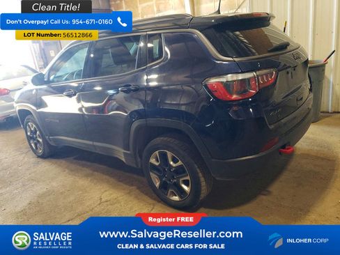 Used 2017 Jeep Compass Trailhawk w/ Leather Interior Group AWD/4WD image 3