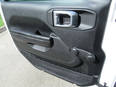 Used 2021 Jeep Wrangler Unlimited Sport image 26