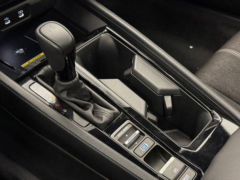 Used 2025 Honda Accord Sport image 27