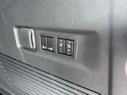 New 2026 Chevrolet Suburban LT w/ Comfort Package RWD image 15