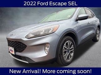 Used 2022 Ford Escape SEL video 2