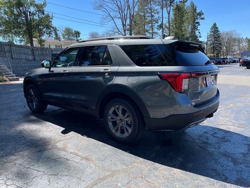 New 2026 Ford Explorer Active AWD/4WD image 4