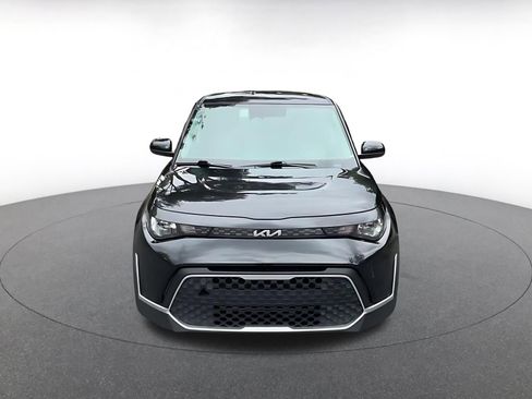 Used 2025 Kia Soul LX w/ LX Technology Package image 4