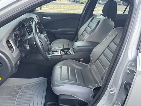 Used 2023 Dodge Charger R/T w/ Blacktop Package RWD image 7