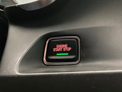 Used 2019 Chevrolet Camaro LT image 18