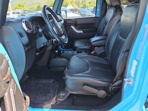 Used 2018 Jeep Wrangler Unlimited Rubicon AWD/4WD image 19