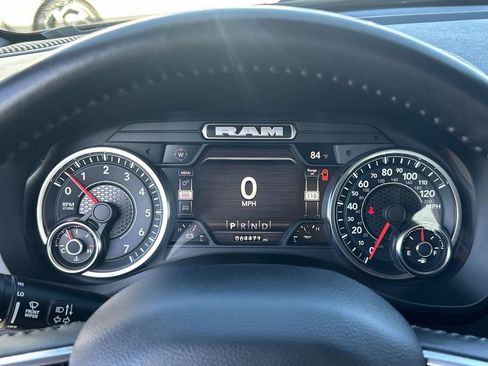 Used 2023 RAM 1500 Laramie AWD/4WD image 27