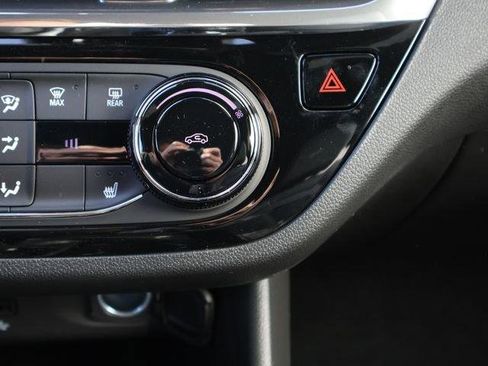 New 2026 Buick Envista Sport Touring FWD image 25