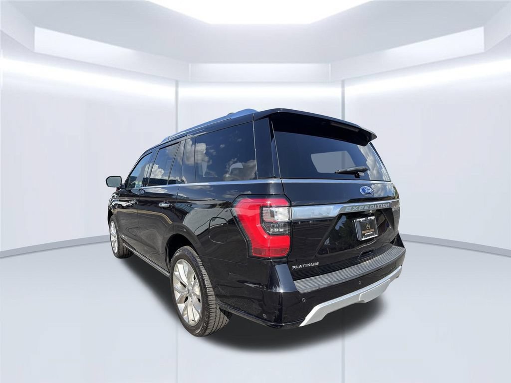 Used 2019 Ford Expedition Platinum RWD image 3