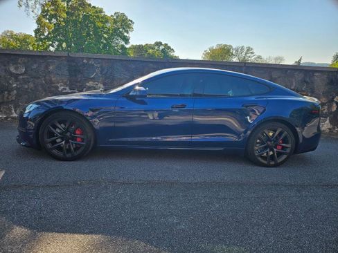 Used 2024 Tesla Model S Plaid image 8
