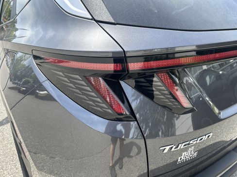 Certified 2023 Hyundai Tucson SEL AWD/4WD image 11