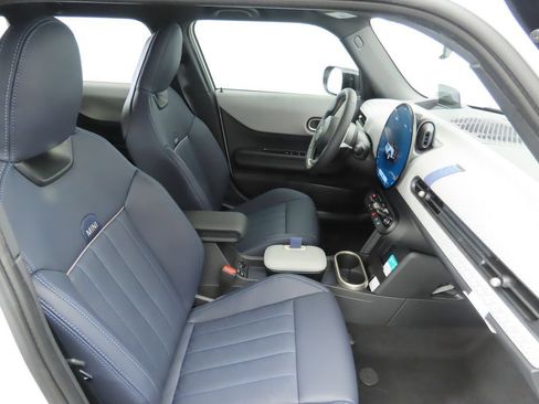 Used 2026 MINI Cooper 4-Door Hardtop FWD image 26