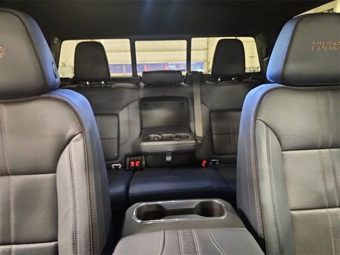 Certified 2025 Chevrolet Silverado 1500 High Country image 36