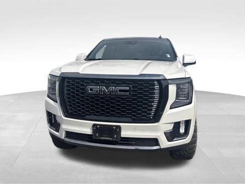 Used 2023 GMC Yukon XL Denali Ultimate AWD/4WD image 13
