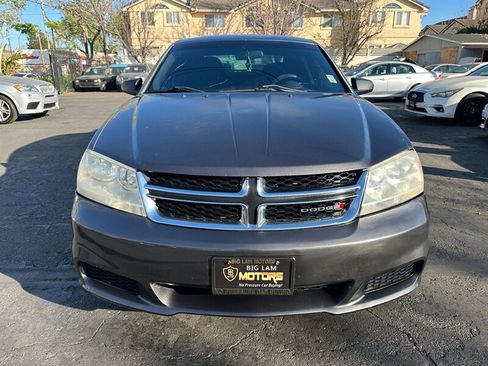 Used 2014 Dodge Avenger SE image 2
