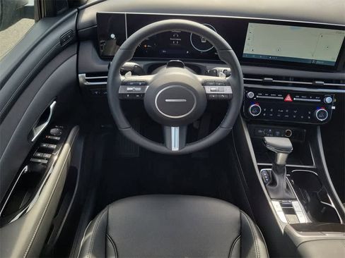 New 2025 Hyundai Santa Cruz Limited image 16