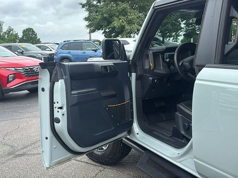 Used 2024 Ford Bronco Badlands AWD/4WD image 11
