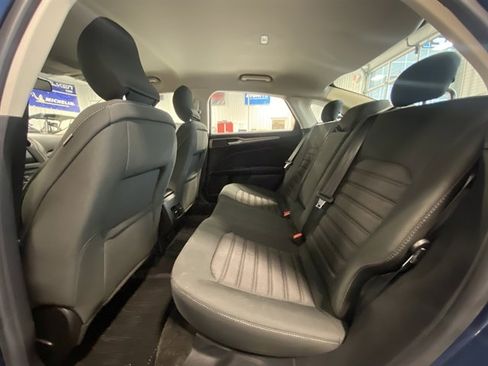 Used 2018 Ford Fusion SE w/ Fusion SE Technology Package image 13