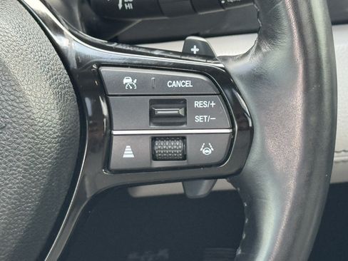 Used 2025 Honda Pilot Elite image 14