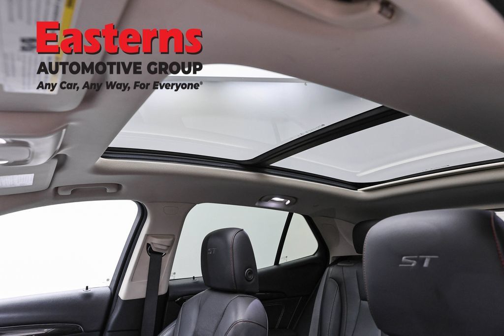 Used 2023 Buick Envision Essence w/ Sport Touring Package FWD image 35