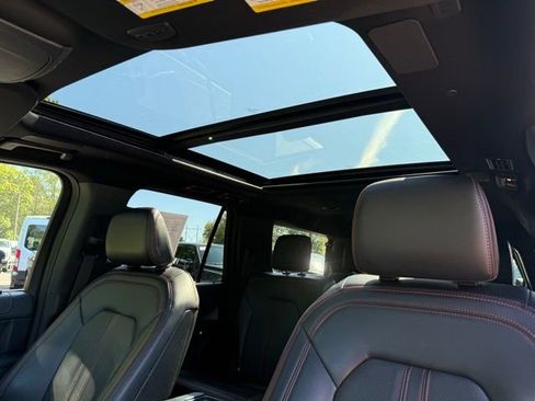 Certified 2022 Ford Expedition Max Limited image 40