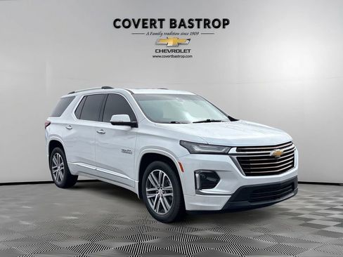 Used 2023 Chevrolet Traverse High Country w/ LPO, Floor Liner Package AWD/4WD image 6