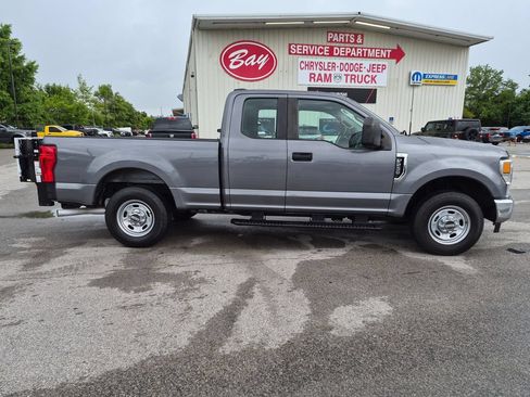 Used 2021 Ford F250 XL w/ Power Equipment Group RWD image 4