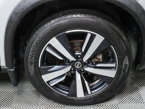 Used 2021 Nissan Rogue SL image 36