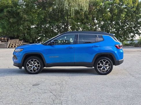 Used 2026 Jeep Compass Limited AWD/4WD image 9