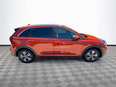 Used 2022 Kia Niro LXS FWD image 9