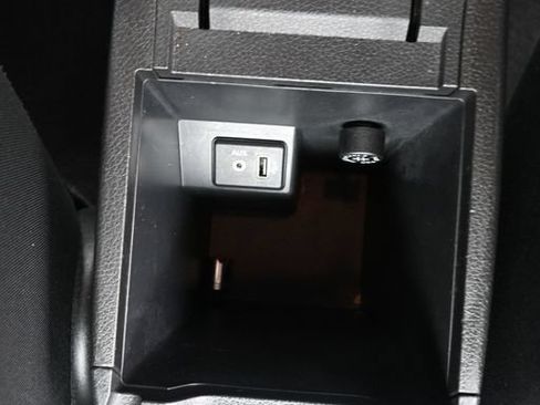 Used 2018 Nissan Sentra SV w/ Electronics Package FWD image 17