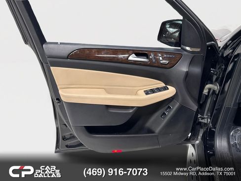 Used 2019 Mercedes-Benz GLS 450 4MATIC w/ Premium 1 Package image 11