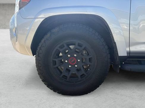 Used 2024 Toyota 4Runner SR5 Premium w/ Moonroof Package RWD image 23