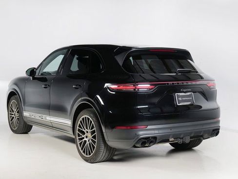 Used 2023 Porsche Cayenne Platinum Edition image 5