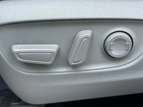 Used 2021 Toyota Highlander Platinum image 23