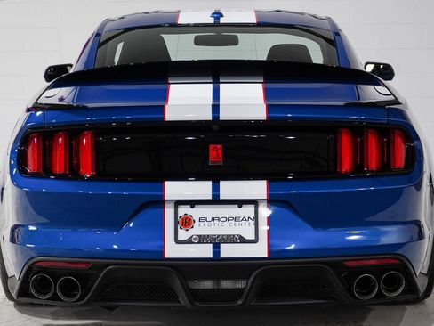 Used 2018 Ford Mustang Shelby GT350R w/ GT350R Equipment Group 920A image 3