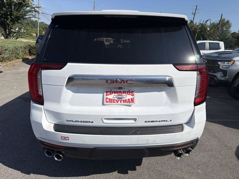 Used 2024 GMC Yukon XL Denali RWD image 3