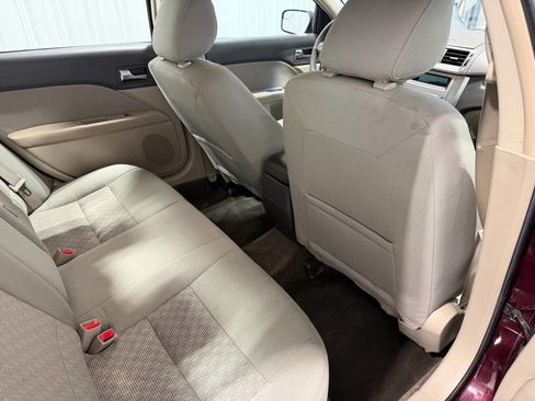 Used 2012 Ford Fusion SE FWD image 16