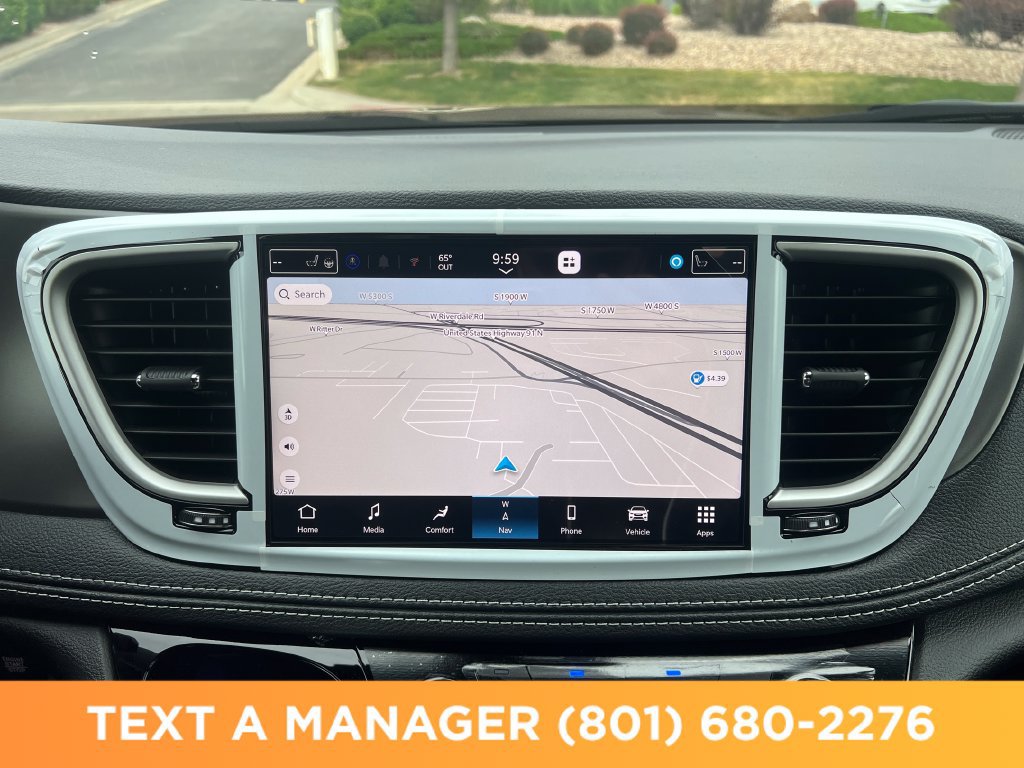 New 2027 Chrysler Pacifica Select w/ Family Tech Group AWD/4WD image 19